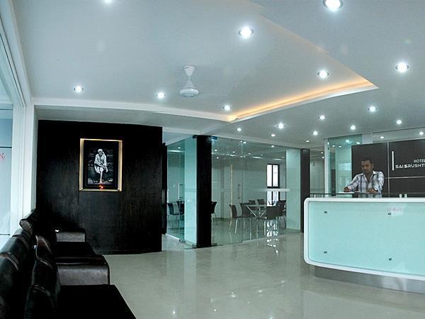 舍地 Sai Srushti酒店 外观 照片